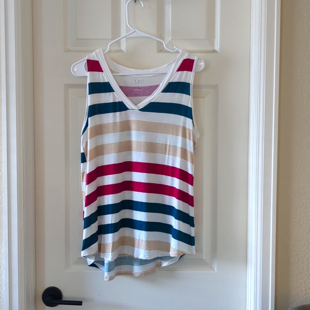 24/7 Size Large